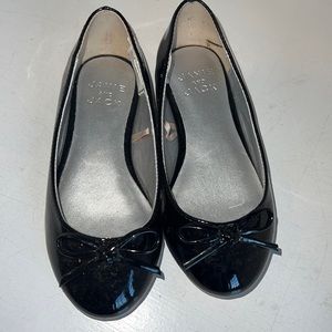 Janie and Jack girls patent leather shoes